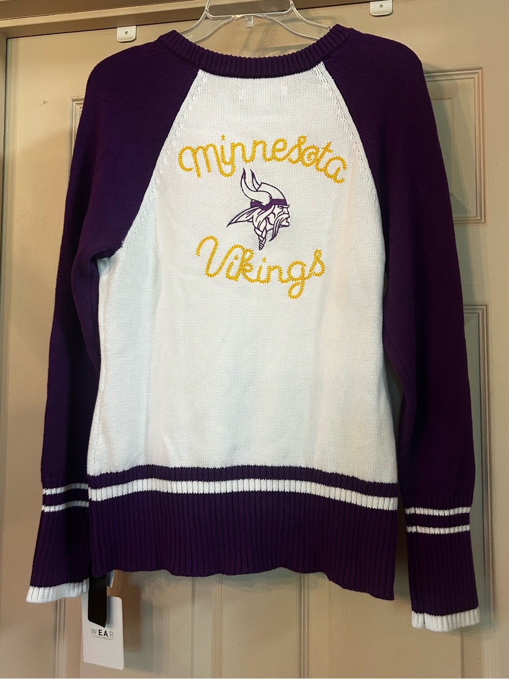 NWT Erin Andrews NFL Foot Minnesota Vikings Purple/White BEAUTIFUL Knit Sweater